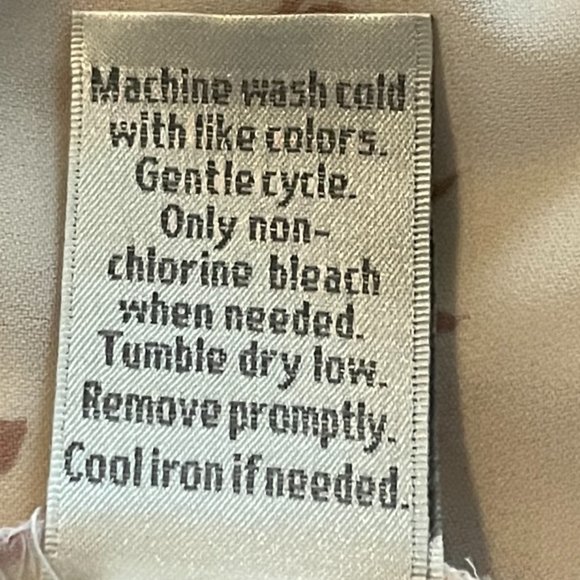 LC Lauren Conrad Ivory and Pink Floral Blouse - Picture 11 of 11